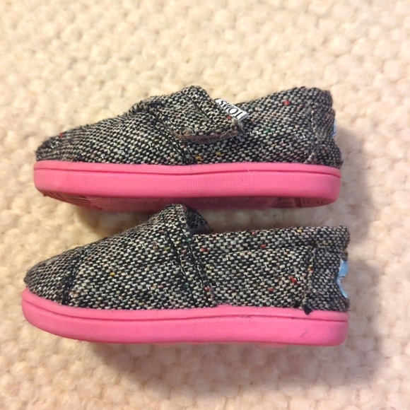 Baby Toms Canvas Velcro Shoes, T4 - Picture 2 of 11